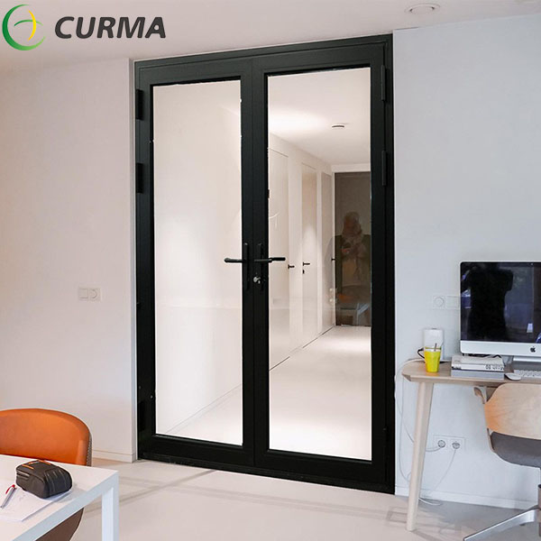 How long is the life of an aluminum door?