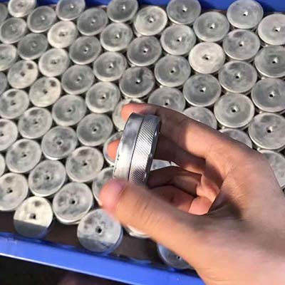 Dubai Customers give us good feedback about our perfume caps