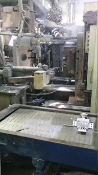 Fully automatic die casting machine to achieve high efficiency