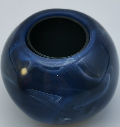 exotic shape blue resin perfume cap
