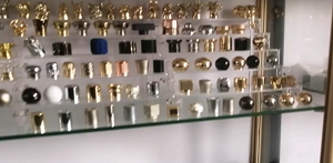 Gotrays various designs of perfume caps