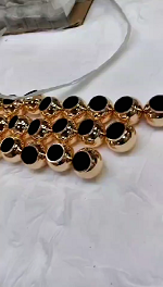 ball zamac perfume caps are being inspected