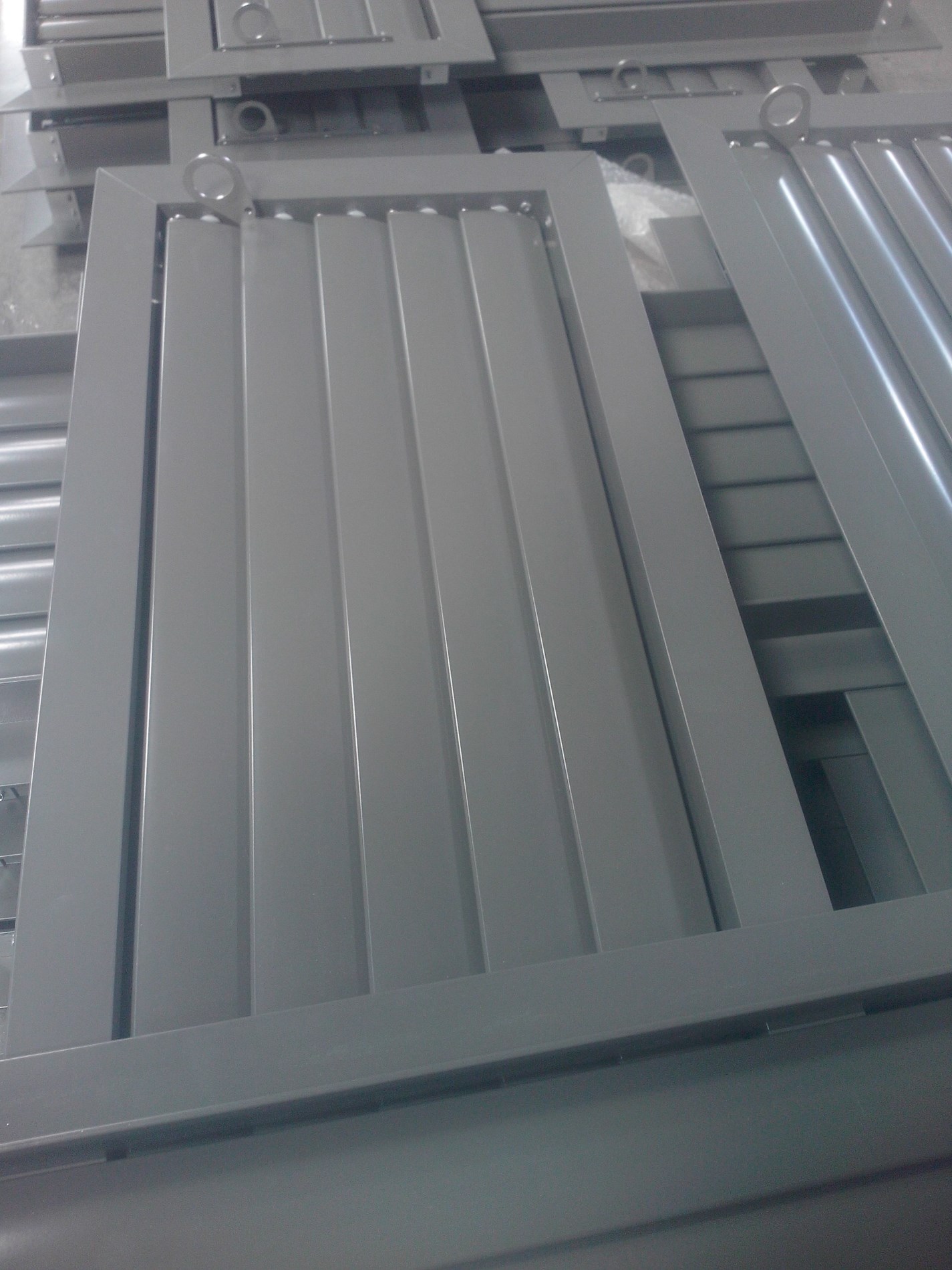 What are the advantages of waterproof louver (2)