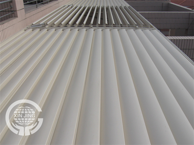 Material Options and designs for louvered pergola