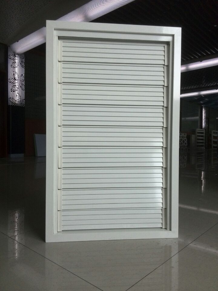 Shading methods for building louvre windows