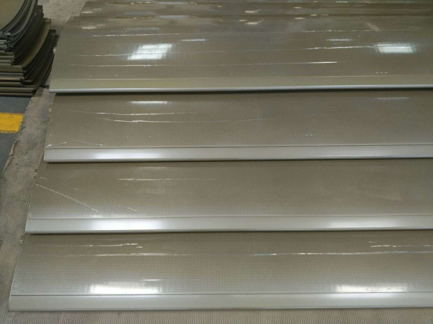 aluminium louvre panels
