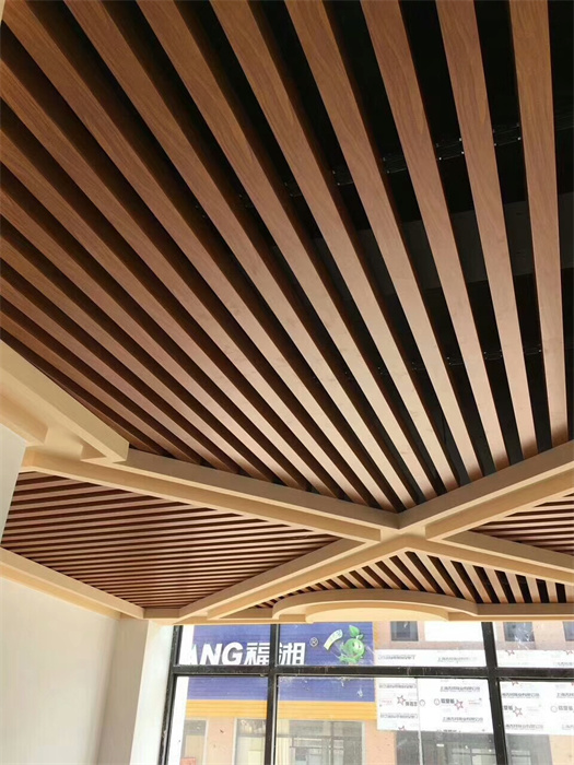 Features and uses of wood ceiling panels