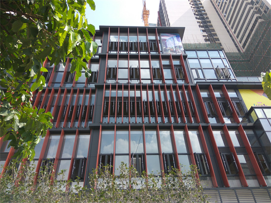 Characteristics of building external aluminium louvres