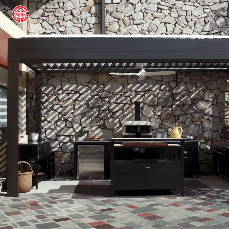 The Dream of the Louvered Pergola in Los Angeles: Engineer Li Ming's Journey of Craftsmanship