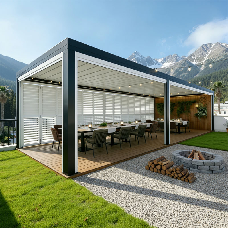 Manually or automatically adjustable aluminum louvered pergola