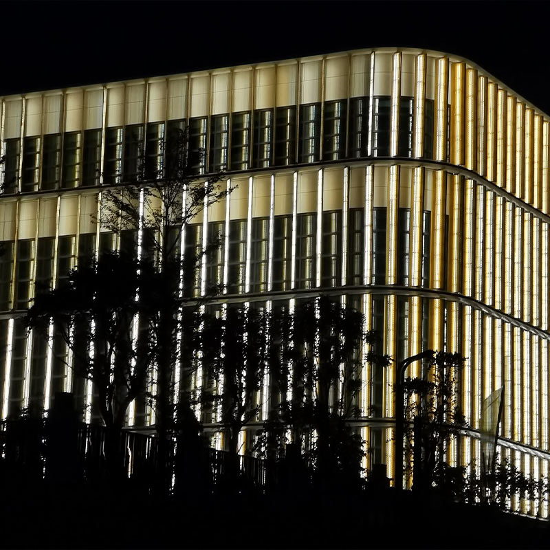 Custom Perforated Aluminum Architectural Vertical Sunshade Louver Aerofoil System for Commercial Building Curtain Wall