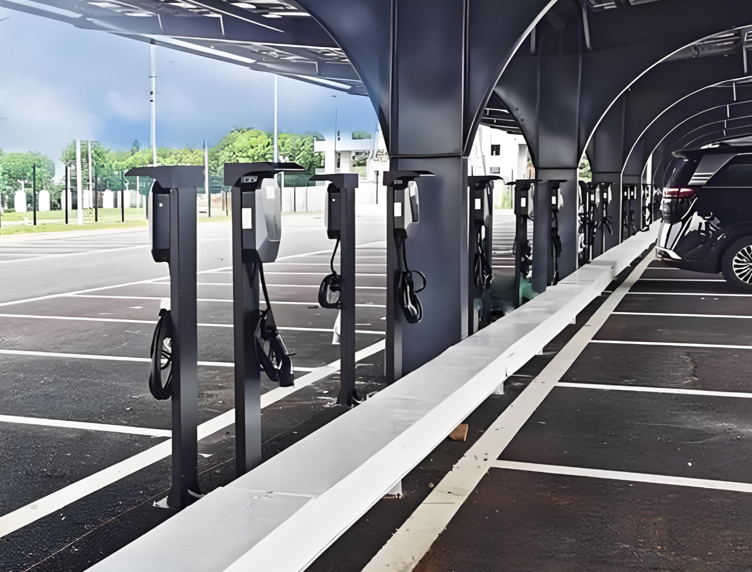 Charger Heating and Battery Preconditioning Functions for Cold Regions