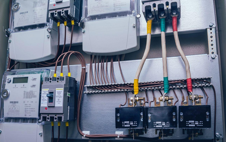 Understanding the Role of Magnetic Core Materials in Current Transformer Performance