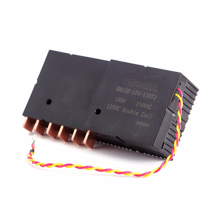 Three-phase magnetic latching relay