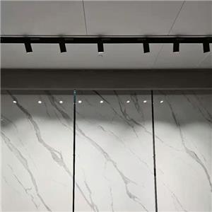 مصباح قاد في مركز تسوق السيراميك