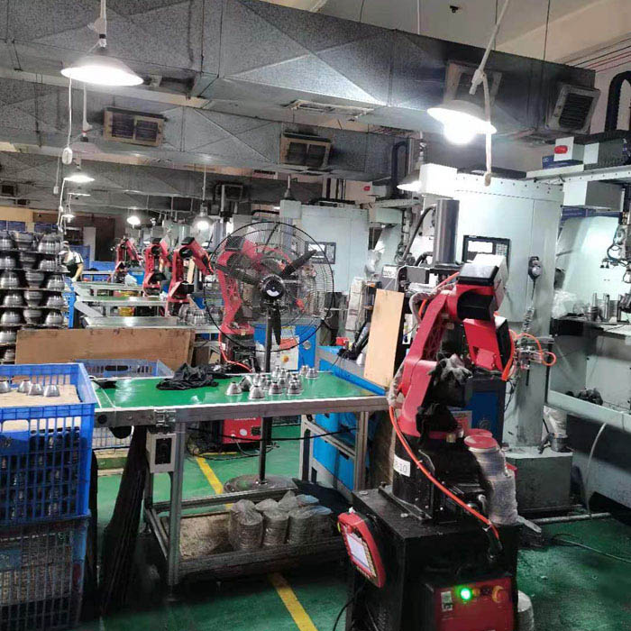 Mehr Roboter erforderlich, um die Lieferung von Lampenbestellungen abzufangen