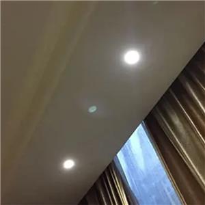 Langlada: Warum werden LED-Downlights nach Gebrauch dunkler?