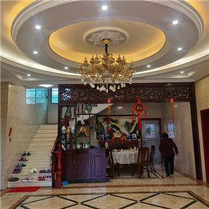 Langlada: Hoteldekoration