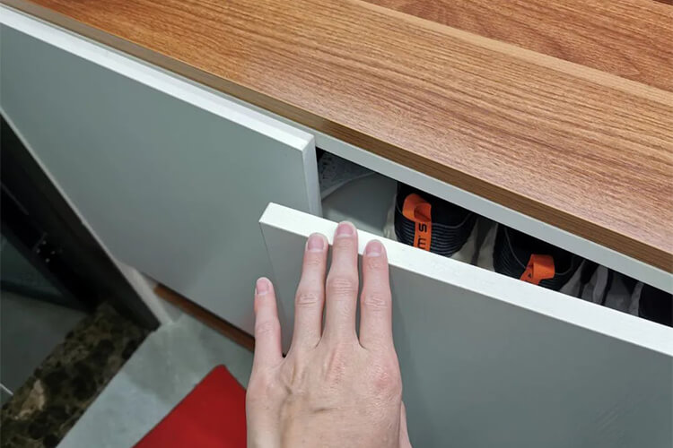 cabinets handleless design