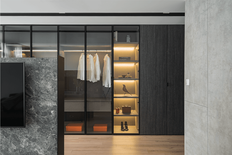 wardrobe lighting system