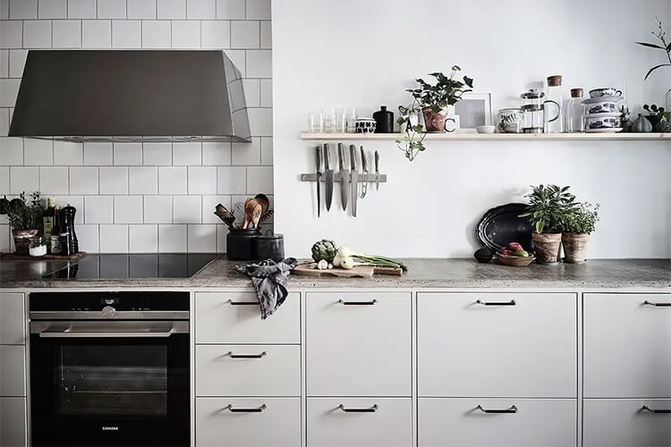 white kitchens