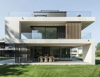 الدرابزين الزجاجي: الاندماج الأنيق بين الجماليات والسلامة