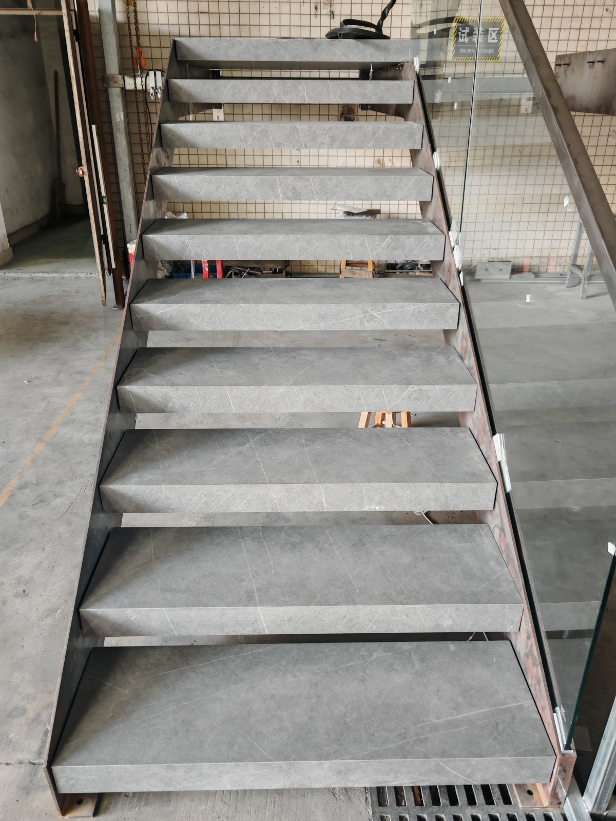 Double-plate Stringer Staircase