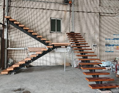 Witness the Birth of a Double-plate Stringer Staircase