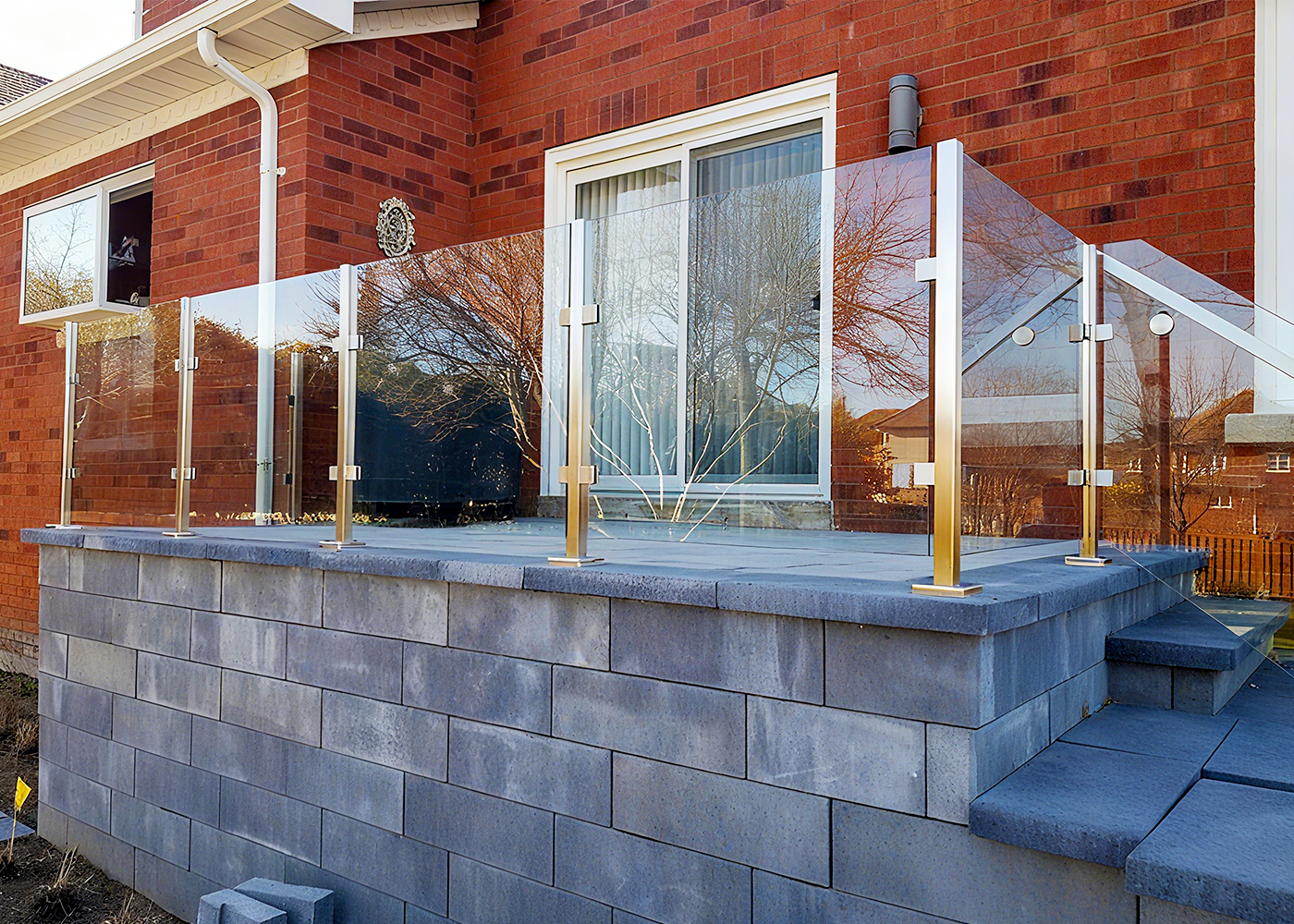 SQUARE BALUSTRADE SP0268 GLASS SYSTEM