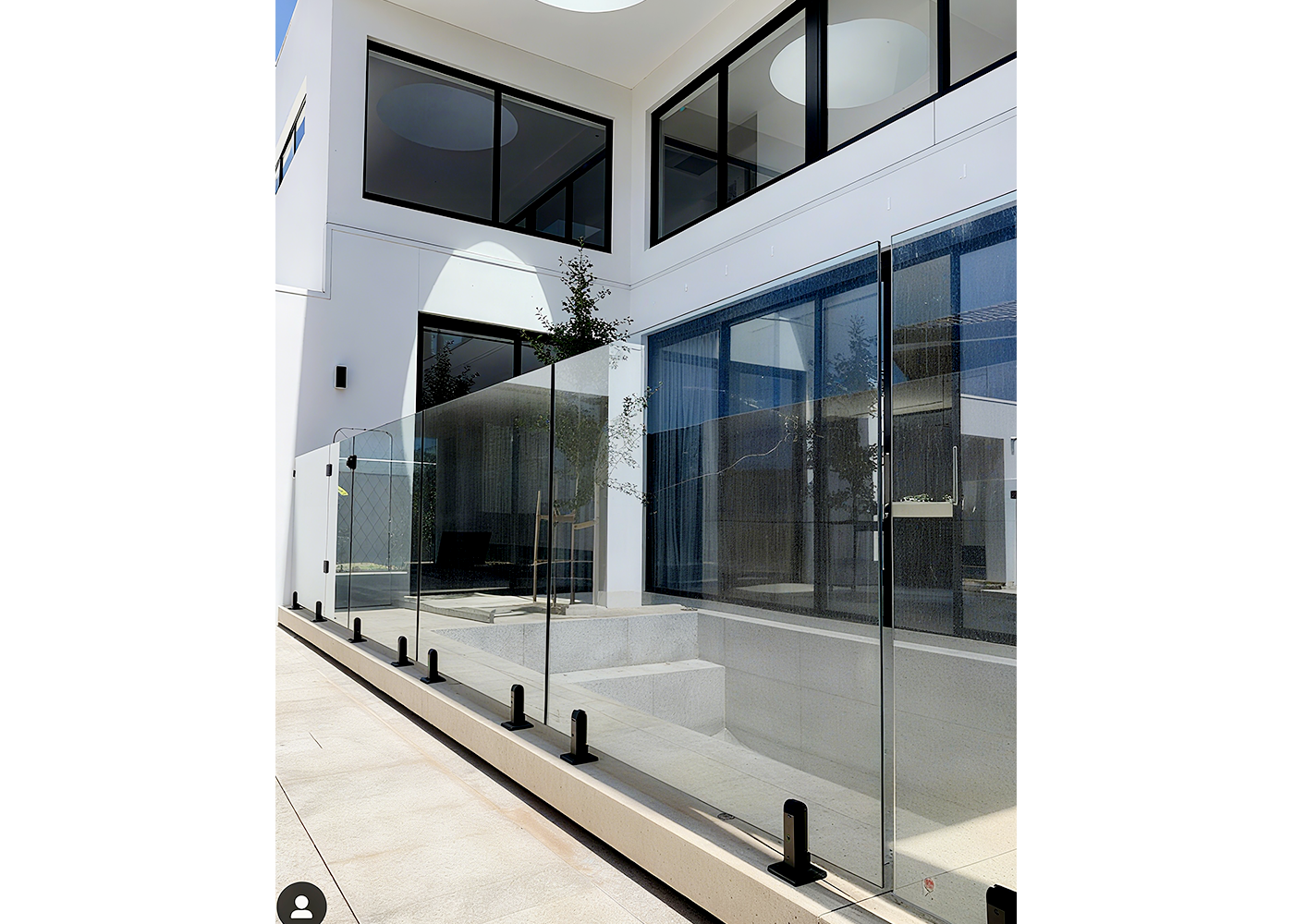 SPIGOT FG1119DS FRAMELESS GLASS SYSTEM