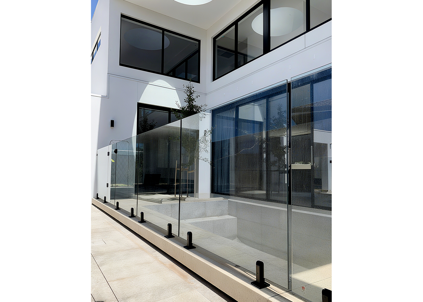 SPIGOT FG0273 FRAMELESS GLASS SYSTEM