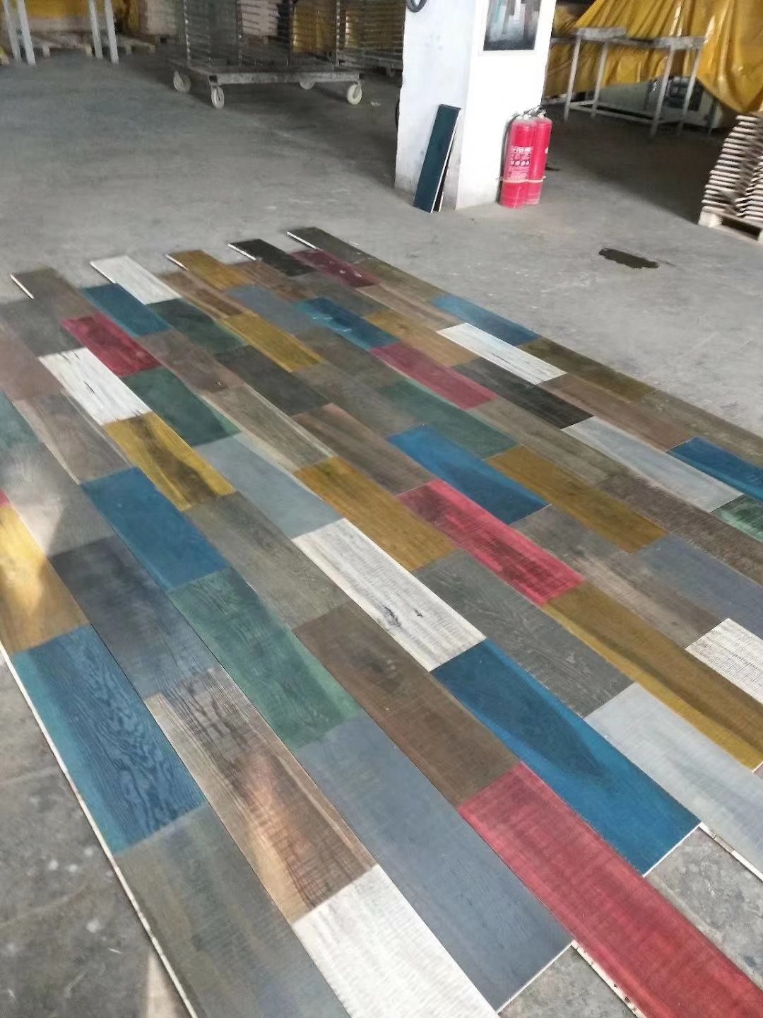 Oak Three Layer Colorful Engineered Wood Flooring