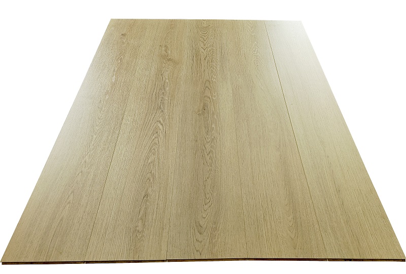 品质新三层实木复合地板