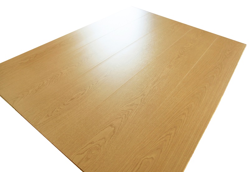 The perfect combination of tradition and modernity in the new three-layer solid wood composite flooring