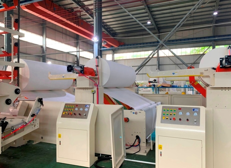 A Baosuo Enterprise fornece uma linha de produção de lenços de papel para a fábrica de papel Naberezhnye Chelny na Rússia