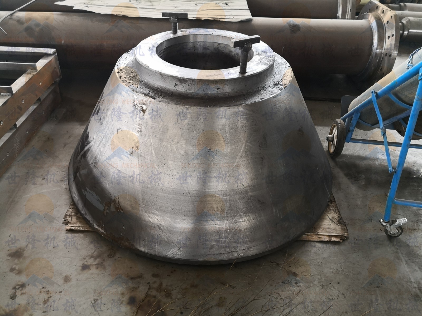 Metso cone crusher head