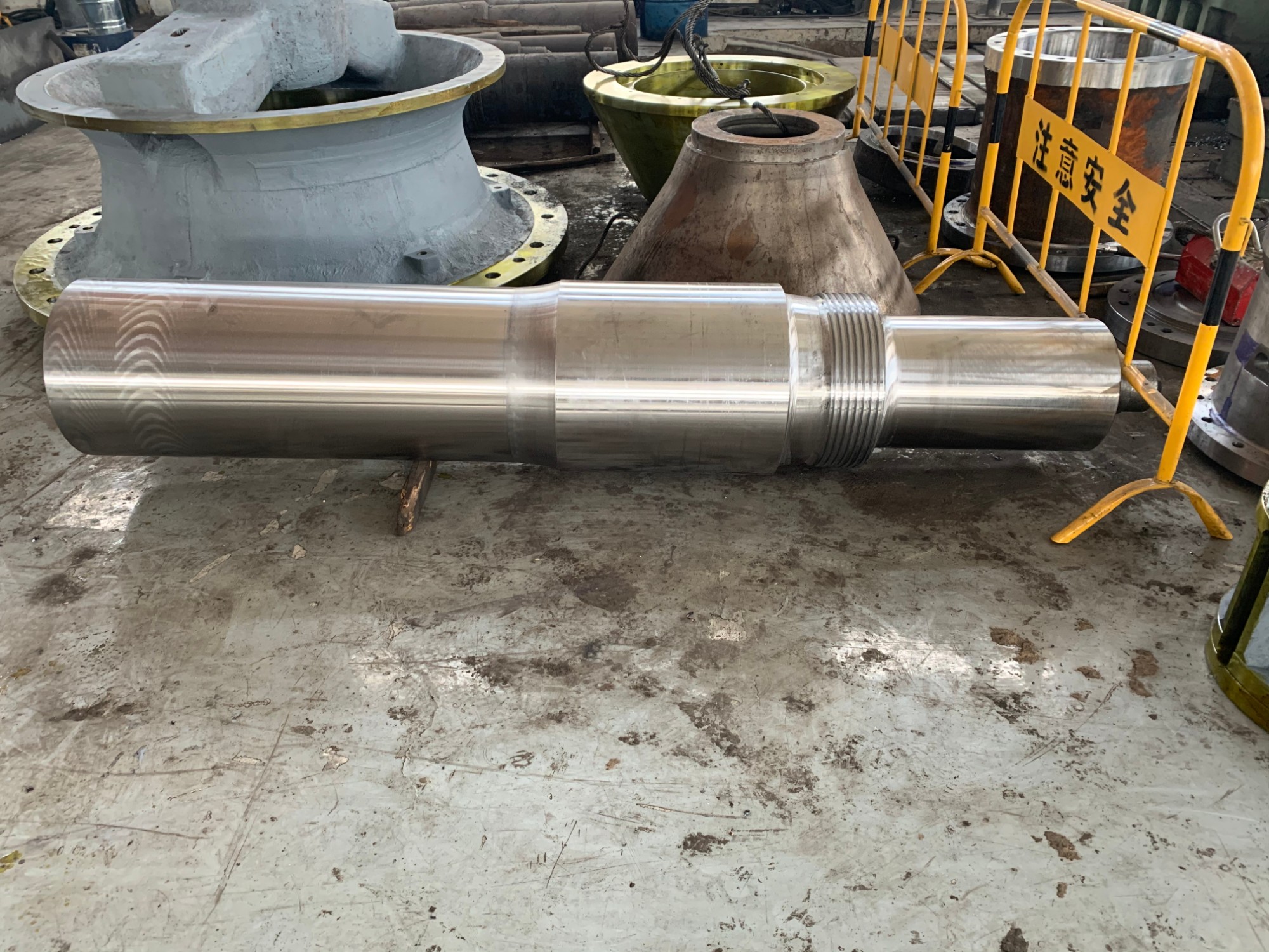 Single Cylinder Hydraulic Cone Crusher Main Shaft