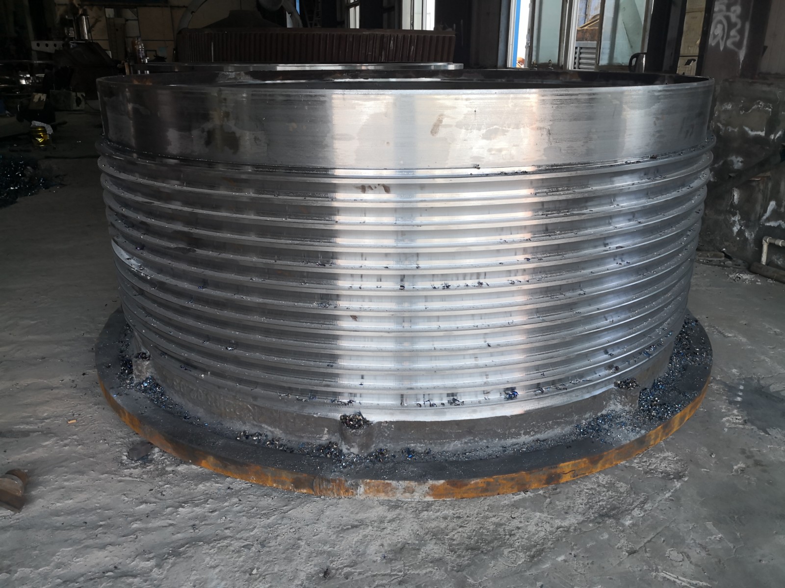 HP300 cone crusher Bowl