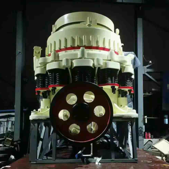 Анализ основных продуктов завода в Шилонге: конусные дробилки от 2 до 7 футов, правила адаптации к условиям эксплуатации, лежащие в основе различий в размерах.