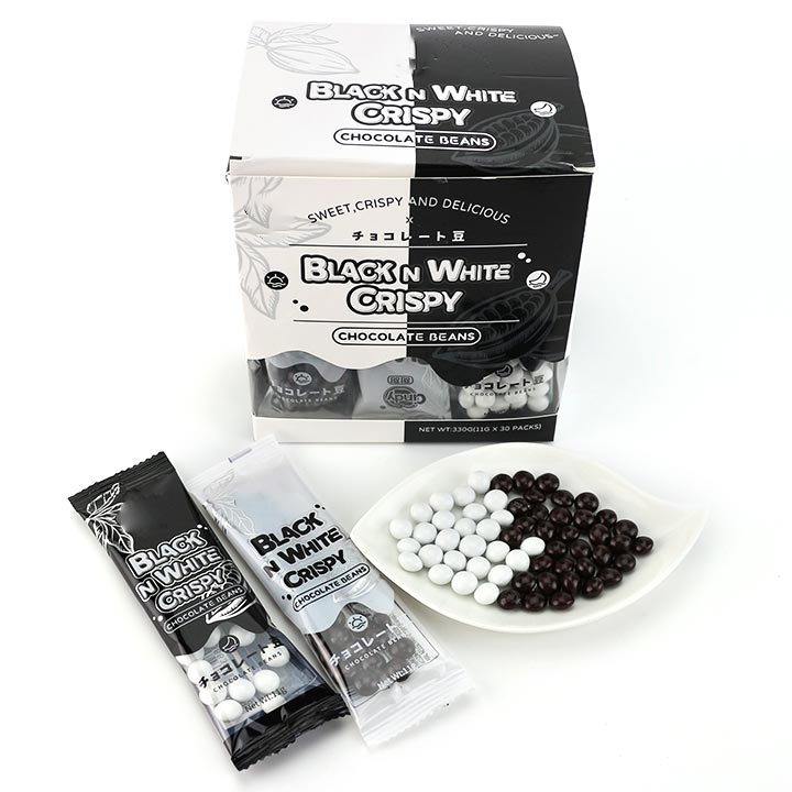 11g Crispy choco black and white chocolate bean candy CH-BC119