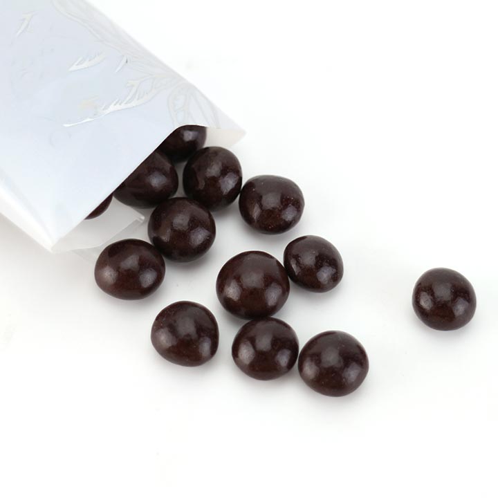 11g Crispy choco black and white chocolate bean candy CH-BC119