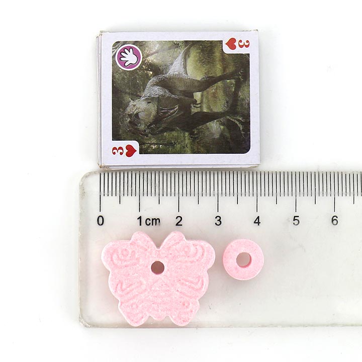 Cartoon butterfly shaped bracelet pressed tablet candy with poker playing card CH-Z261