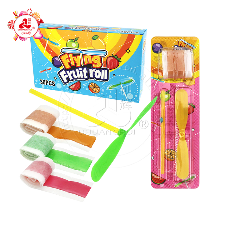 Flying fruit roll gummy soft candy with Bamboo dragonfly rotating toy candy CH-T1265