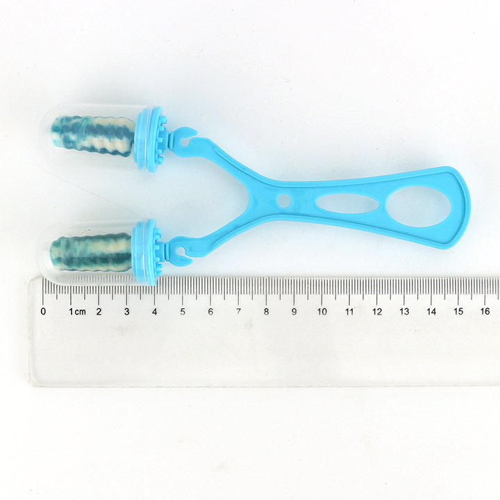 Catapult toy slingshot toy candy with two lollipop hard candy CH-T1266