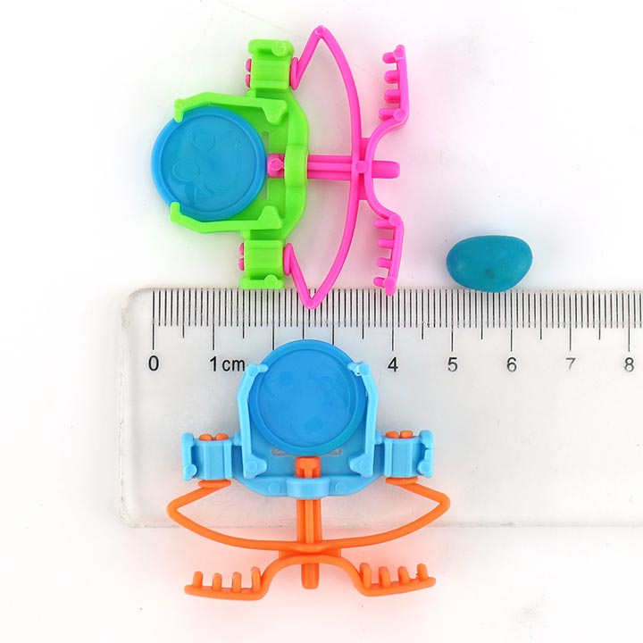 Finger ejection smiling face expression flying saucer toy candy wiht jelly bean candy CH-T1280