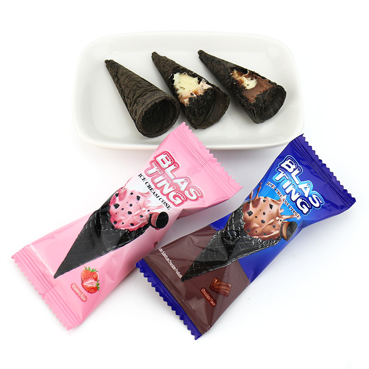 Double Flavors strawberries, chocolate ice cream cone cookies with cream filling CH-D119