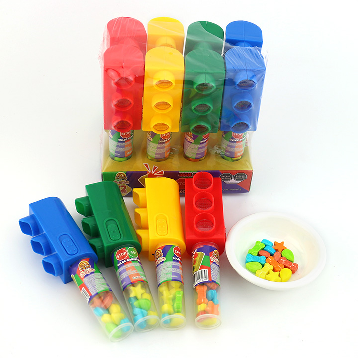 LED flashing traffic light shaped toy candy CH-T1227