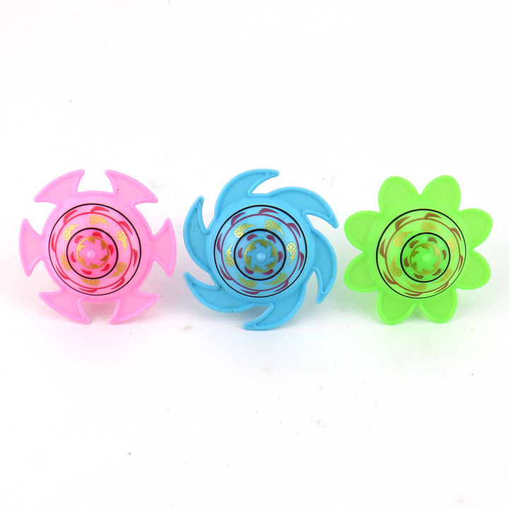 Colorful hand spinning gyro toy candy with nipple hard lollipop CH-T1283