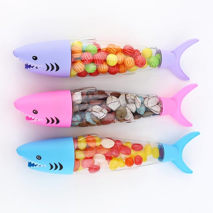 Big mouth shark candy with Jelly beans, bubble gum , stone candy CH-N701