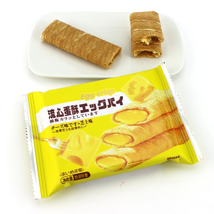 Crispy egg rolls with jam filled chocolate sandwich wafer CH-D126